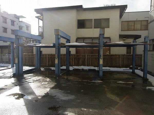 宮尾ハイツ 駐車場