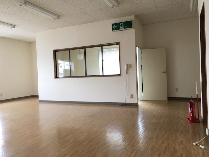 小林ビル ベッドルーム