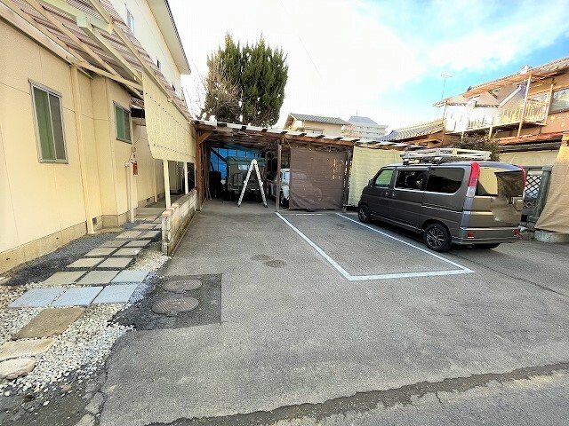 七瀬中町連棟 駐車場