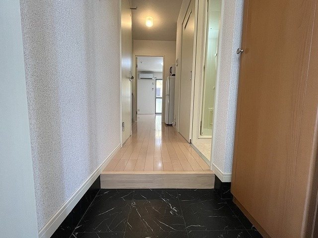 ラフィーネレゾンB棟 玄関