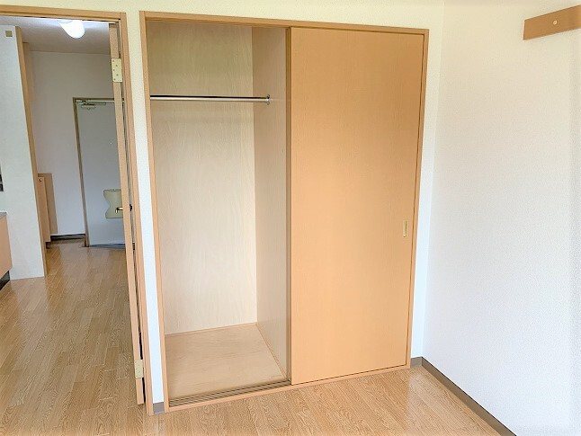 サープラスなおえ 収納