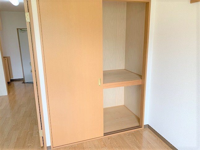 サープラスなおえ 収納