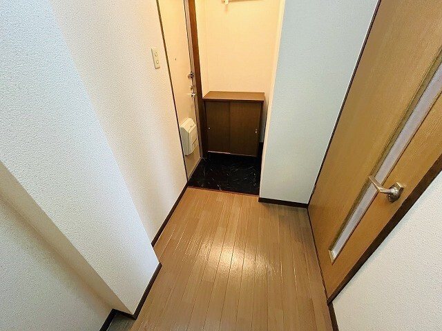 サープラス寺沢 玄関