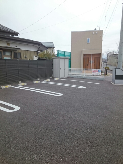 プリマベーラ　Ｂ 駐車場