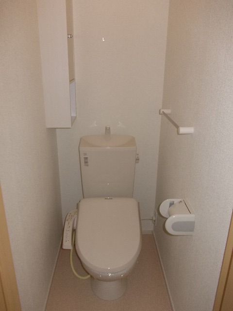 ガーデンハウス朝日山　Ｆ トイレ