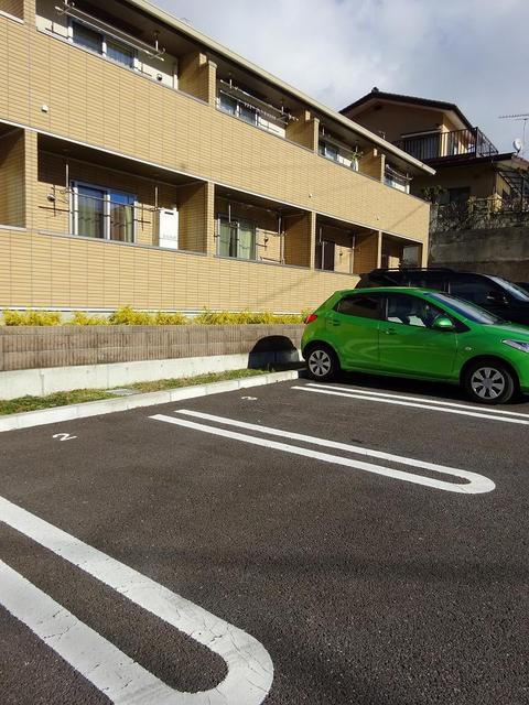 ガーデンハウス朝日山　Ｆ 駐車場