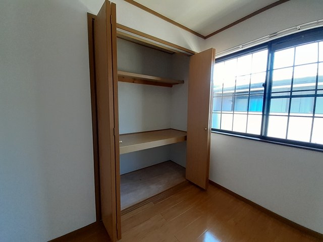 フォレスタ　Ａ 収納