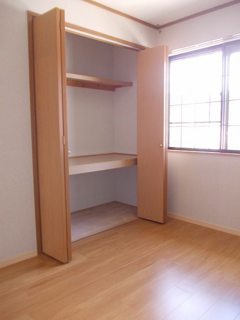 フォレスタ　Ａ 収納