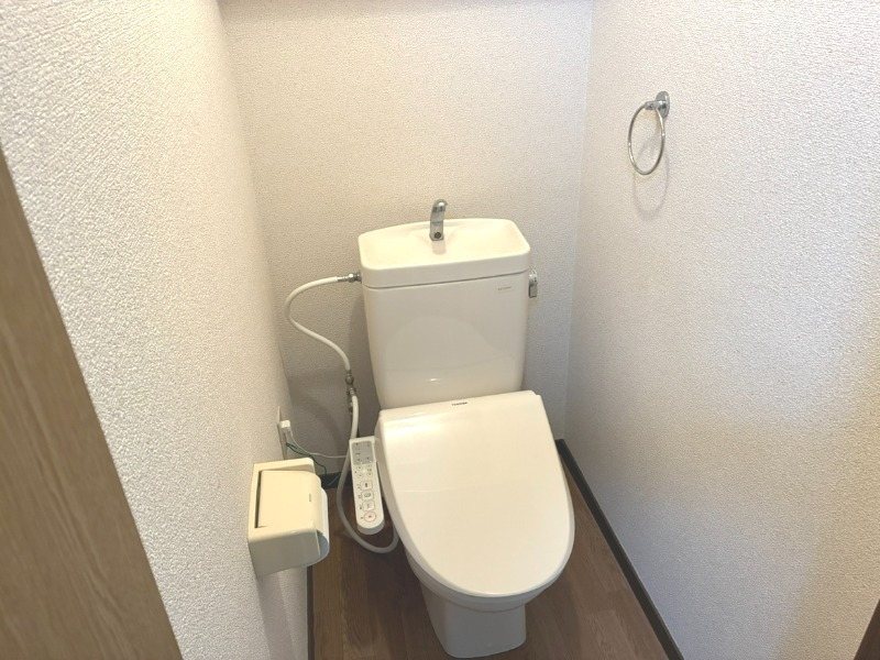 Surplus岡田 トイレ