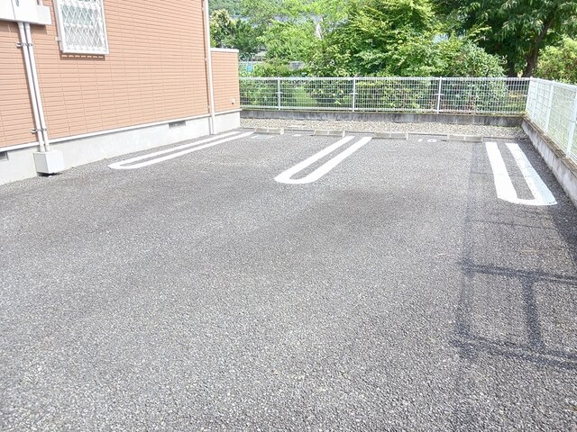 フラン　Ｂ 駐車場