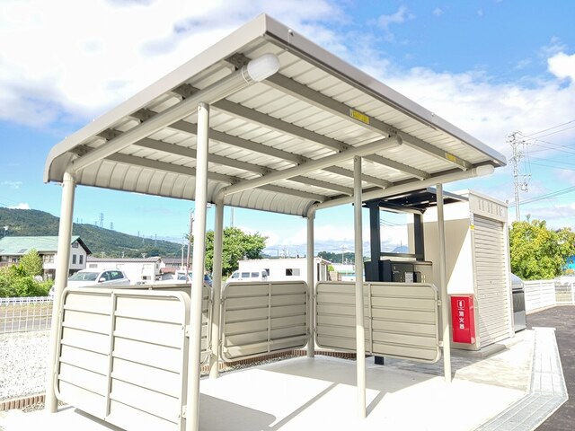 プレシャス・アイル その他