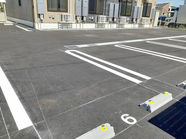 リンデンハイム　Ⅱ 駐車場