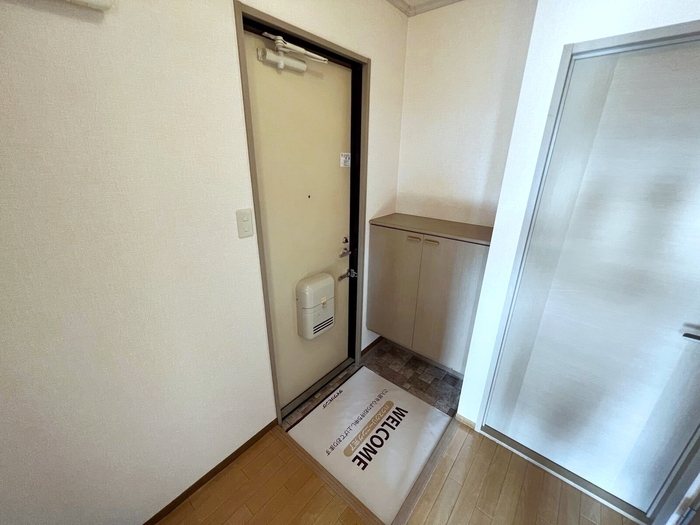 エバンスタウンコスモ　A 玄関