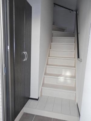 グリーンヒルズ大堤　　B 玄関