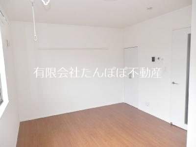 ワンリッチ上野町B ベッドルーム