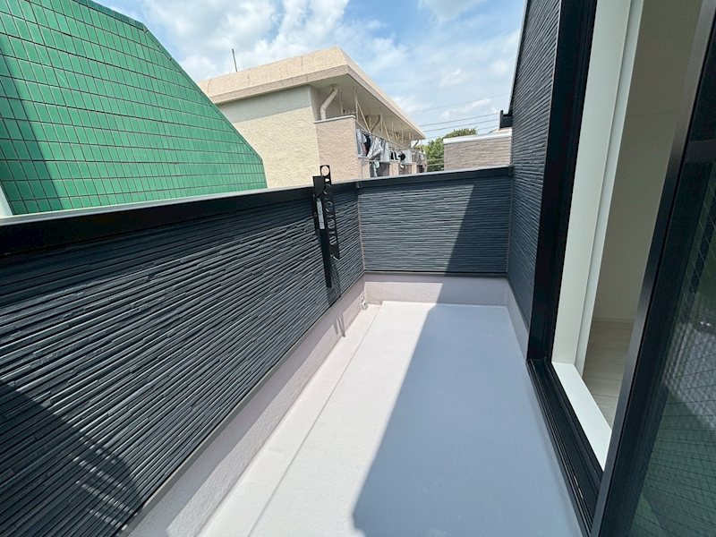 府中市美好町一丁目戸建 ベランダ