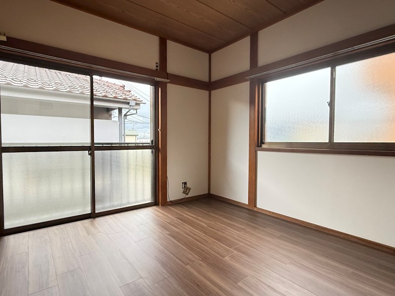 ハイツ松村 玄関