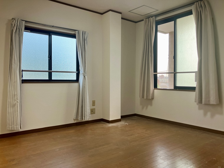 浅間町戸建 玄関
