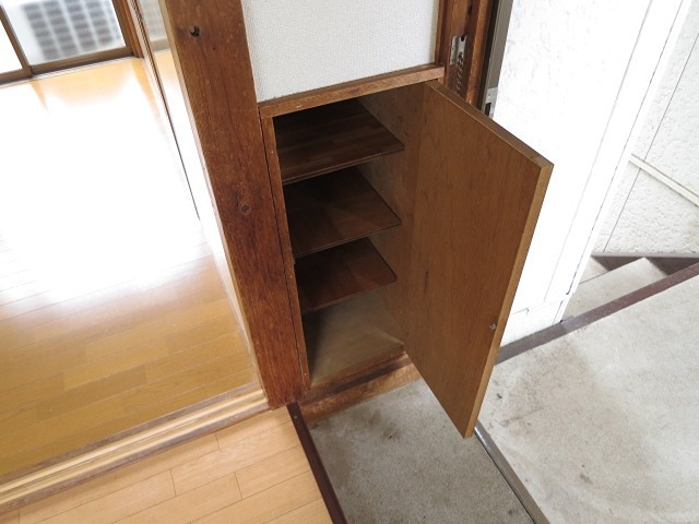 サンコーポ 玄関