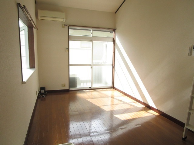 明星ハイツ１４ ベッドルーム