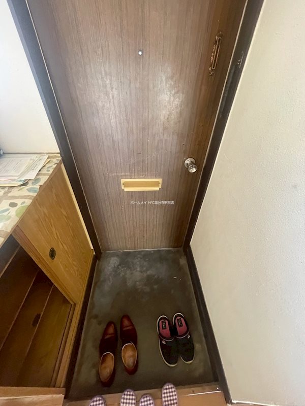 カーサ三岡 玄関