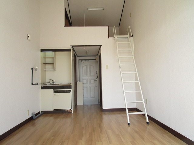 トリアーデ国分寺 リビング