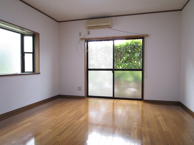 池田ハイツ ベッドルーム