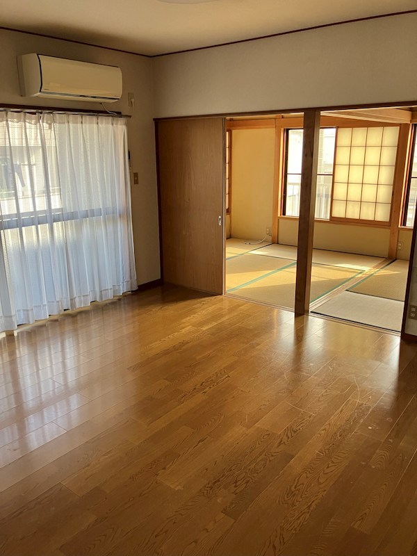 緑町戸建 リビング