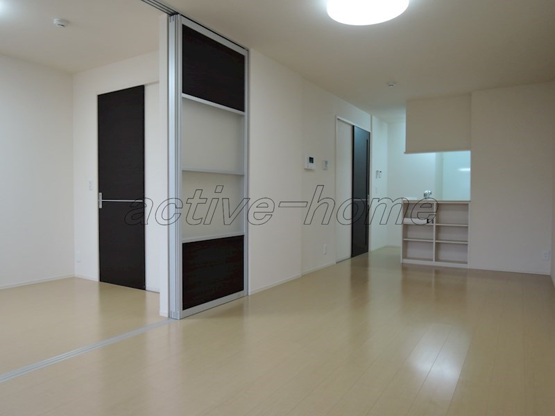 ロータス府中 玄関