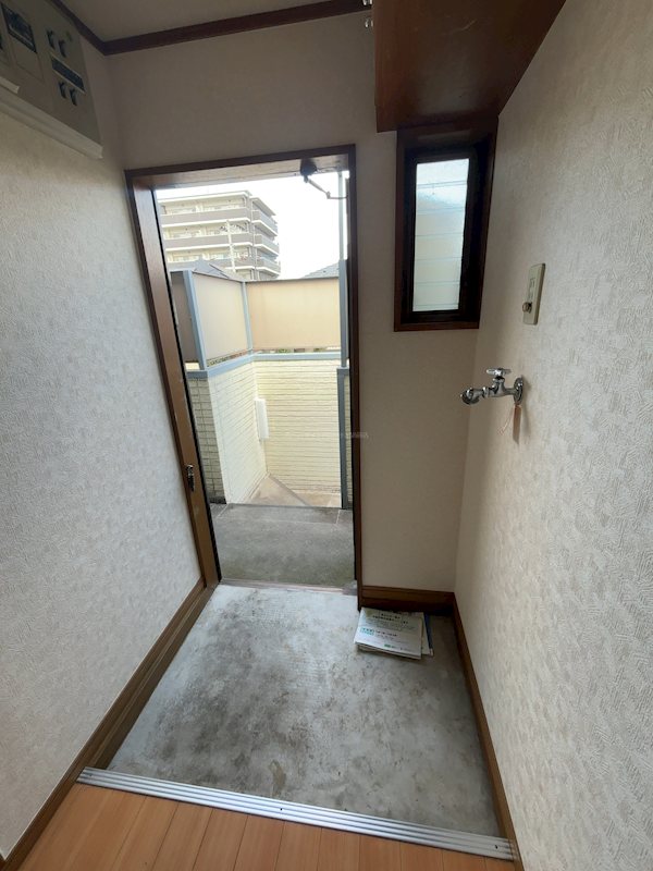 グリーンタウン前原 玄関