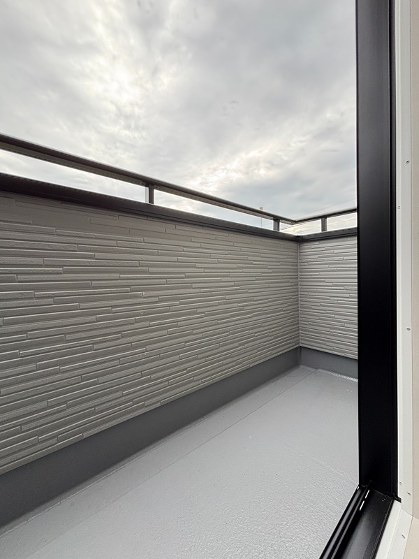 BLOOMING MAISON府中市押立町5号棟 ベランダ