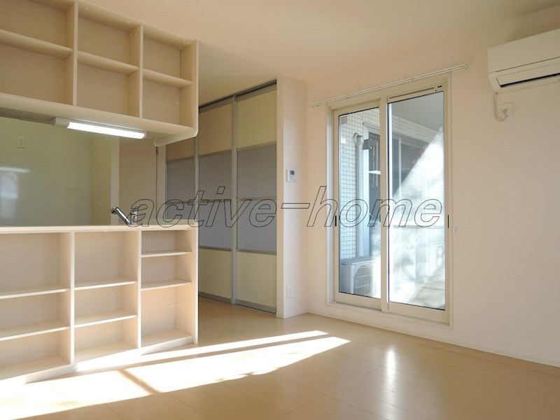 イスト西府 玄関