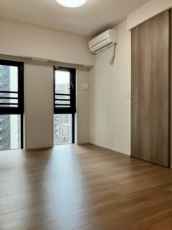 バウス府中 玄関