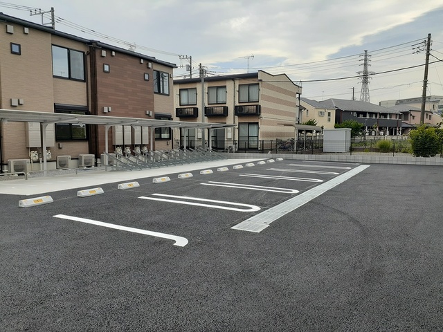 グラシア 駐車場