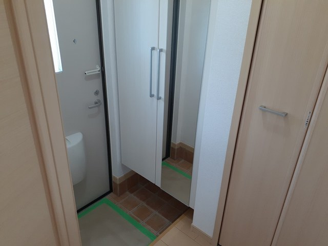 ジャルダン　ヴェール 玄関