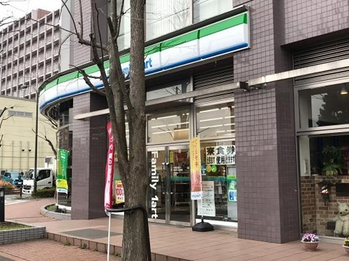 ルミエールみなみ野 コンビニ
