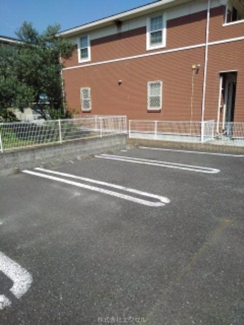 ヴィオラメゾンⅡ 駐車場