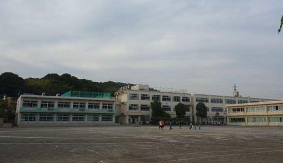 オークテラス 小学校