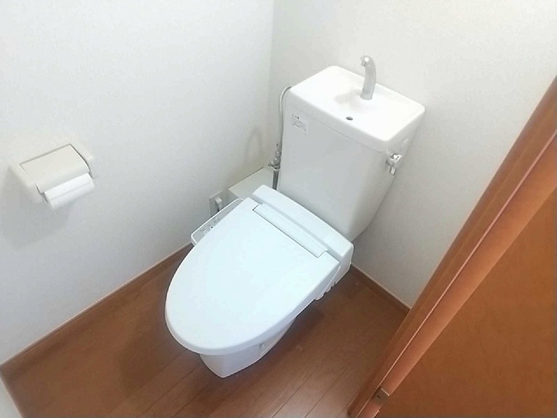 レオパレスHSIRIVER トイレ