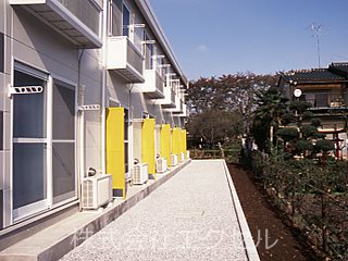 レオパレススワホーム ベランダ