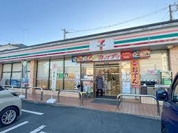 エクレール橋本 コンビニ