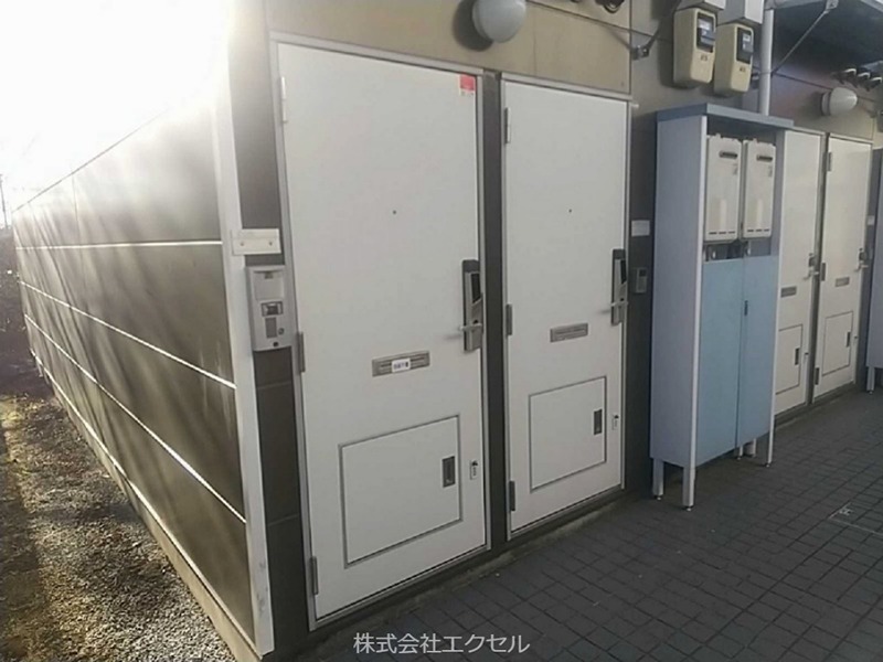 レオパレスＣａｌｍ戸倉2 エントランス