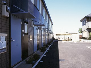 レオパレス今寺3丁目 エントランス