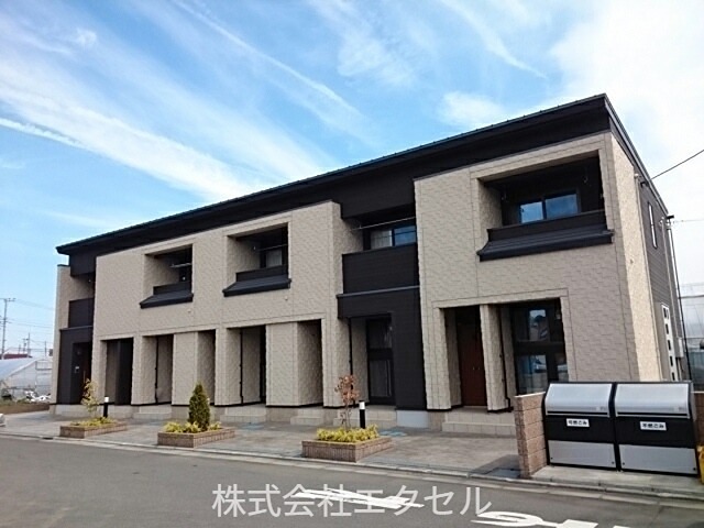 OPERA 外観