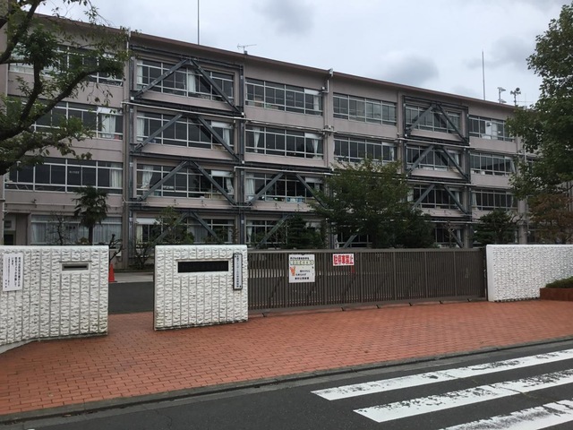 ブライトンパーク 小学校