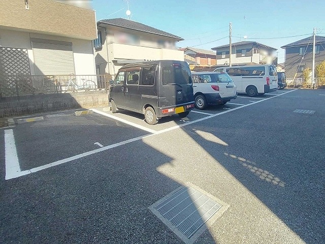 クレイノドミール青梅 駐車場