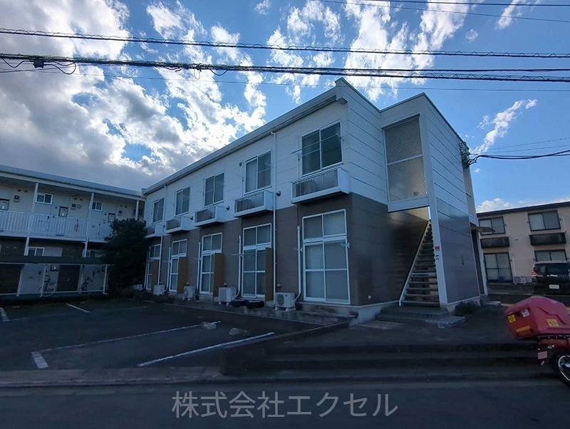 レオパレスポートサイド 外観