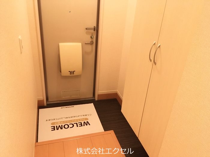 ウィステリアコート  玄関