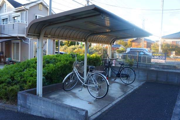 レオパレスビューフレア 駐車場