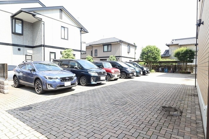 デュオC 駐車場